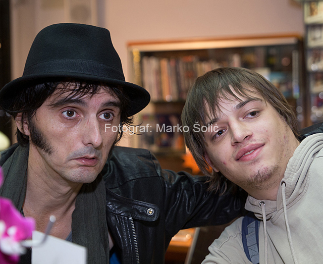 Majke (42)