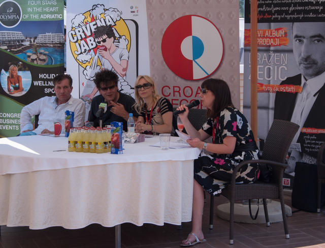 Crvena Jabuka pressica (11)