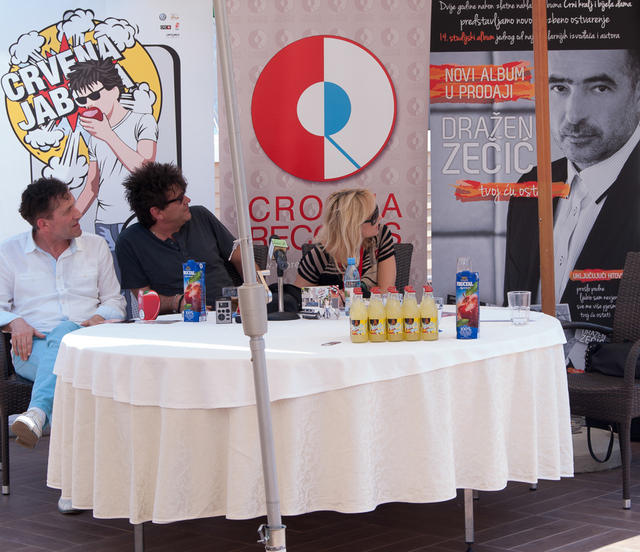 Crvena Jabuka pressica (2)
