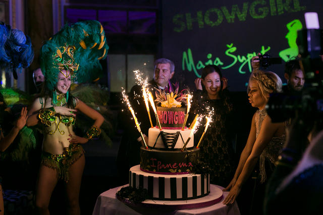 Maja Suput - Showgirl (83)