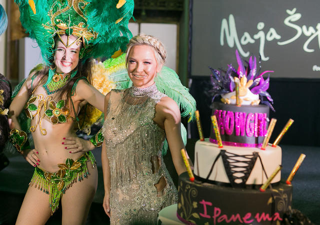 Maja Suput - Showgirl (90)