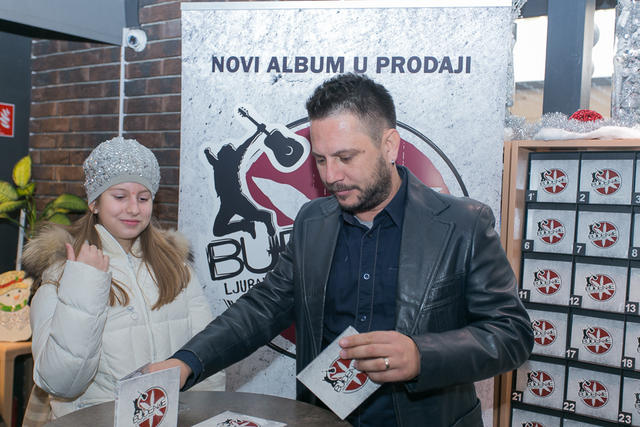 Budenje - potpisivanje albuma (5)