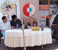 Crvena Jabuka pressica (2)