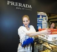 Jelena Rozga u pekari Prerada